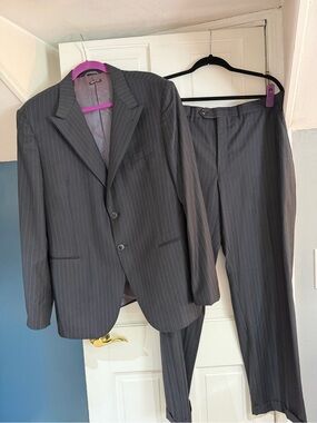 Giorgio Armani Men’s Wool Suit/46L